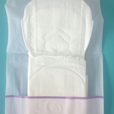 女性用 柔らかい 衛生ナプキン 翼のあるデザイン 卸売販売