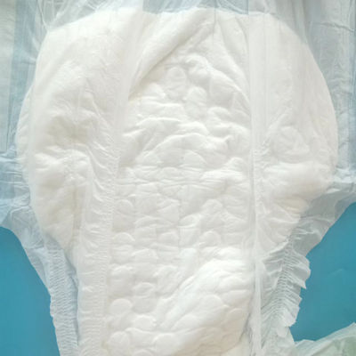 3D漏れ防止チャネル 超厚毛糸パルプ 大人の尿布 女性 漏れ防止 7000ml